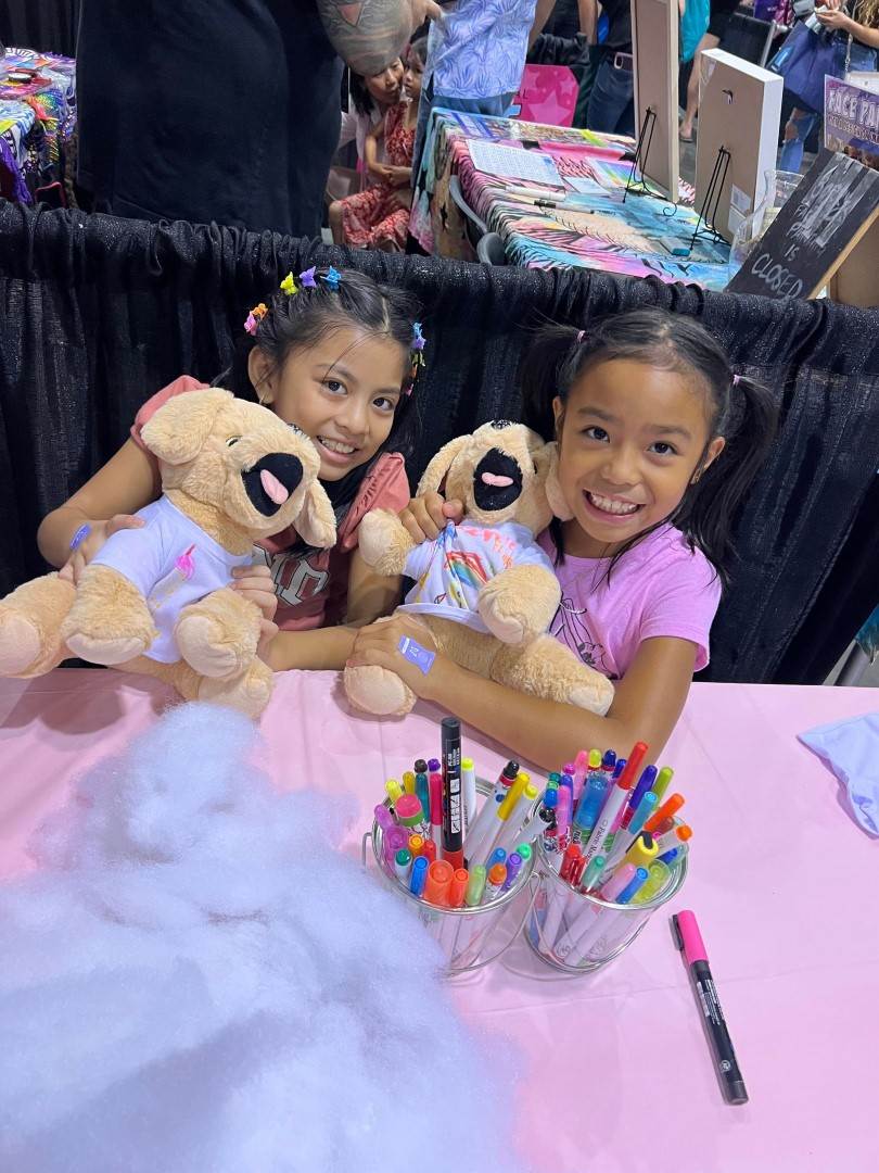 Tampa party rentals,Book a sleepover party,backyard glamping in tampa,outdoor glamping in tampa,slime party in tampa,hosted slime party,book a slime party,build a bear party