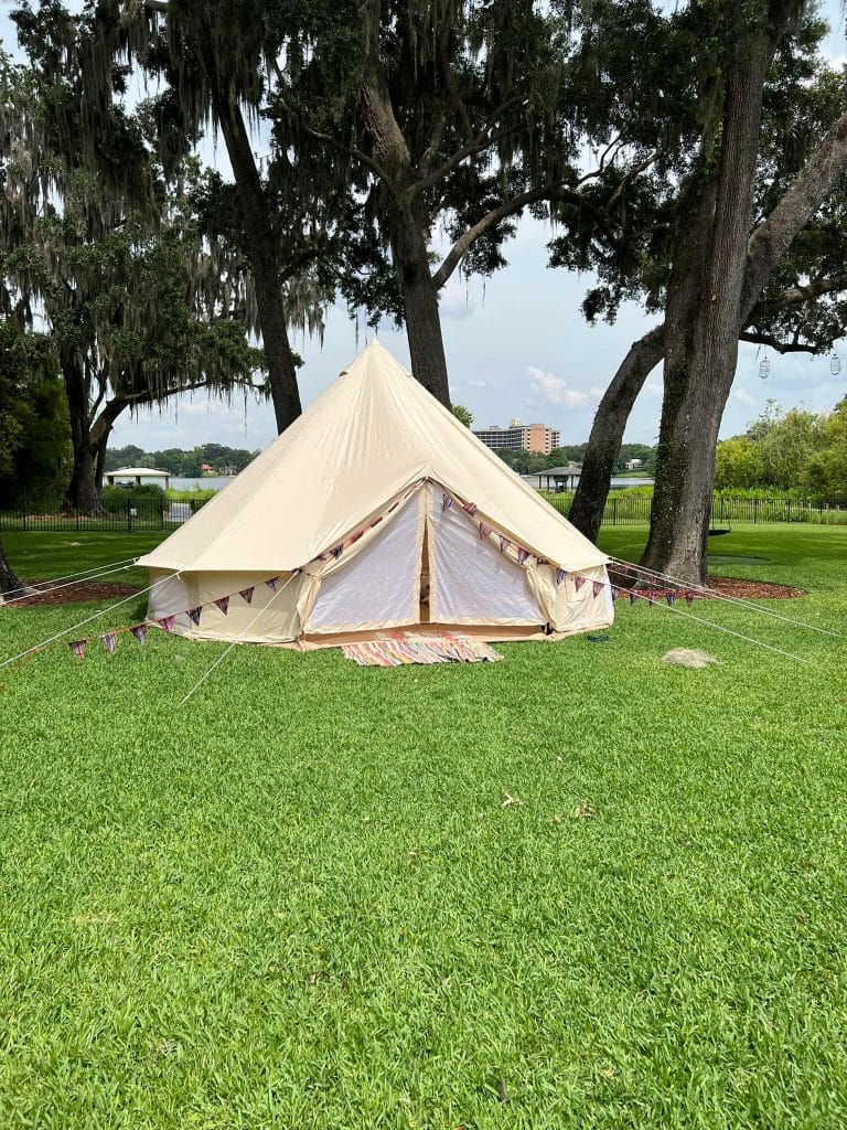 Outdoor Glamping