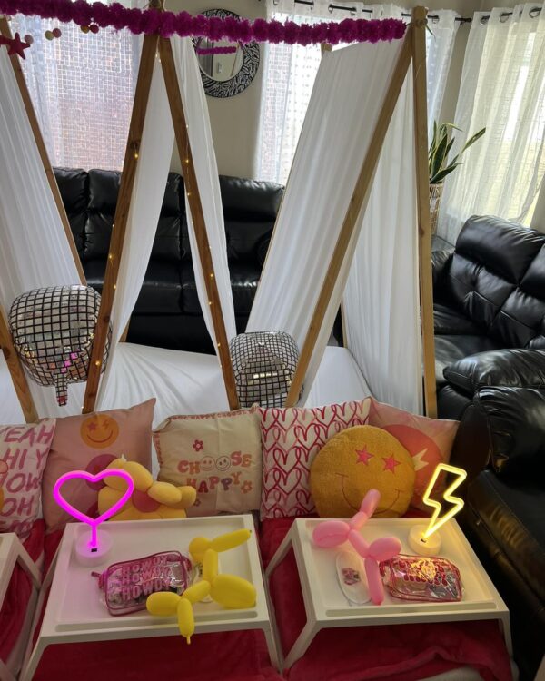 Preppy Themed Party - Image 3